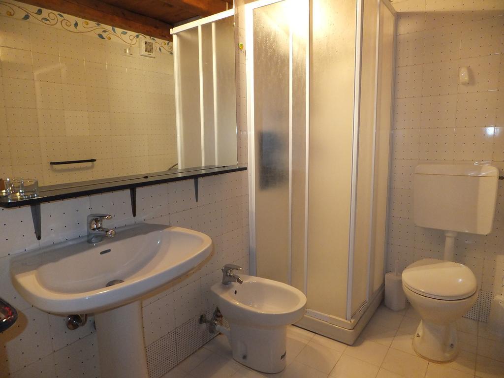 Case Vacanza Cala Paradiso San Teodoro  Zimmer foto